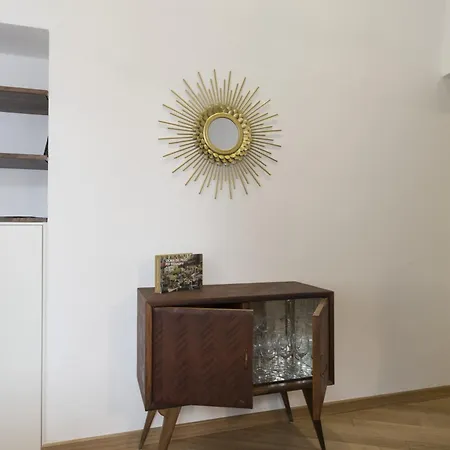 Soprasiena - Charming Floor & View Lejlighed