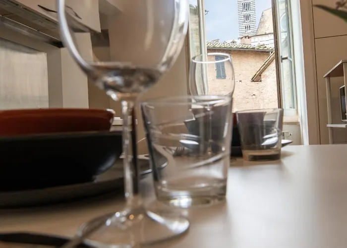 Soprasiena - Charming Floor & View Apartamento Siena