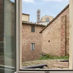 Апартаменты Soprasiena - Charming Floor & View